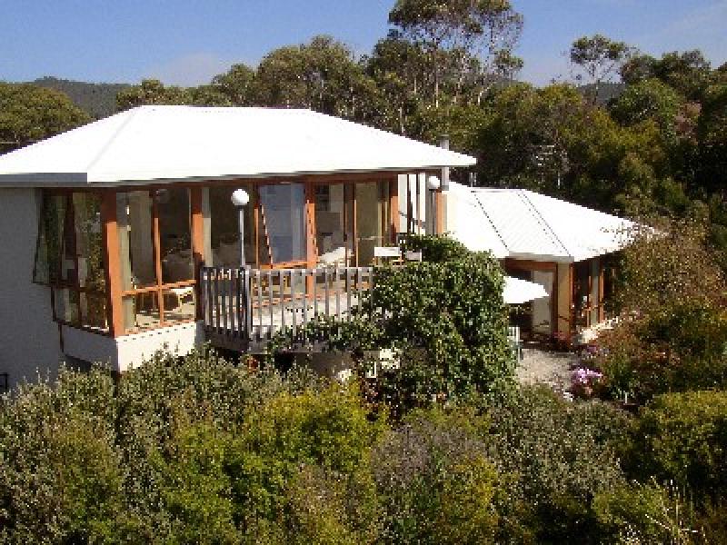 11 Irby Boulevard, Sisters Beach, TAS 7321