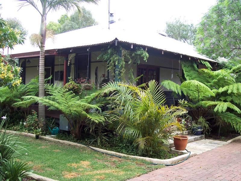 47 Forrest Street, Pinjarra, WA 6208 Property Details