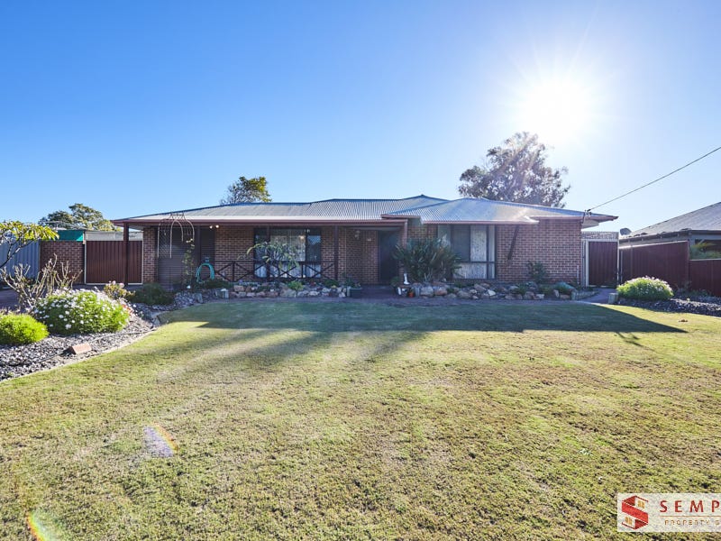 32 Mudlark Way, Yangebup, WA 6164 Property Details