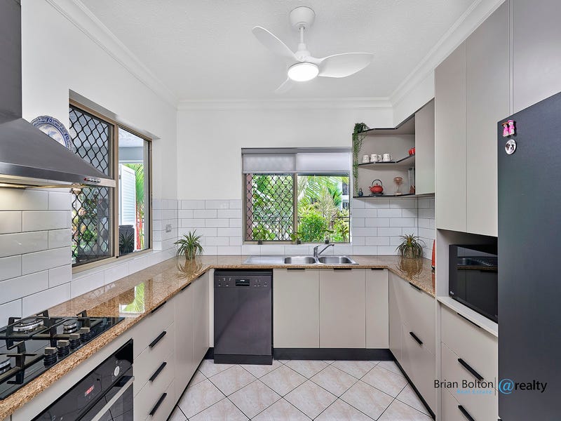 1303/2-10 Greenslopes Street, Cairns North, Qld 4870