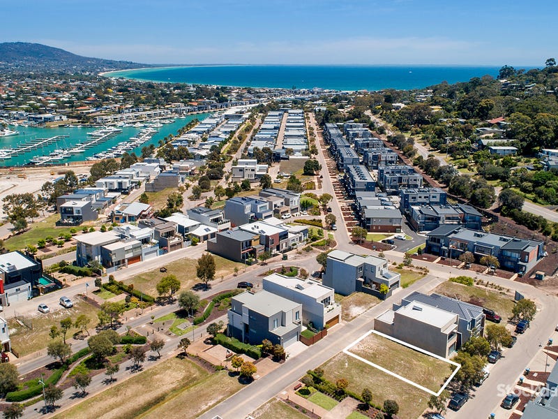 15 Helm Avenue, Safety Beach, VIC 3936