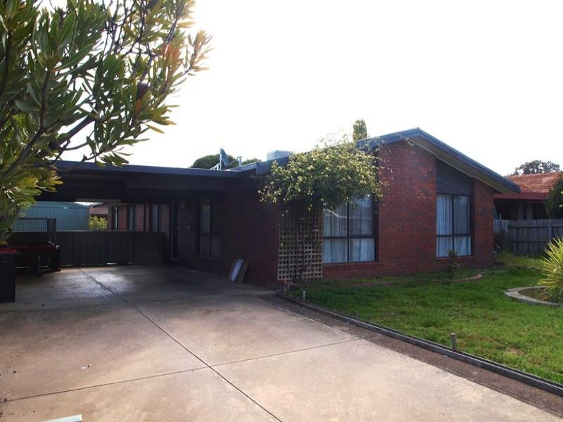 22 Dunvegan Drive, Kurunjang, Vic 3337 Property Details