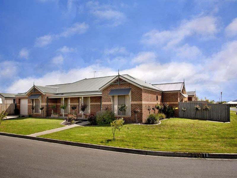 18 Greenleaf Drive, Lara, Vic 3212 Property Details