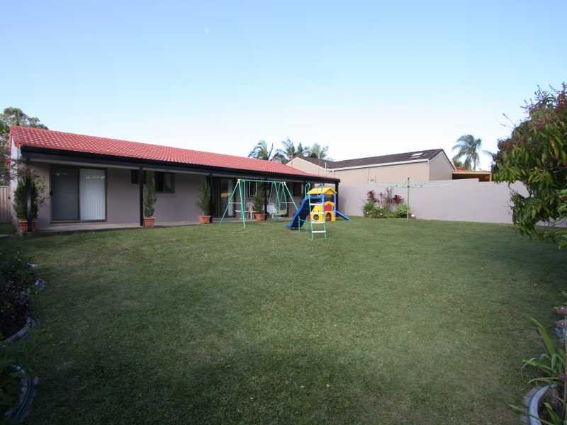 15 Walabah Drive, Ashmore, Qld 4214 Property Details