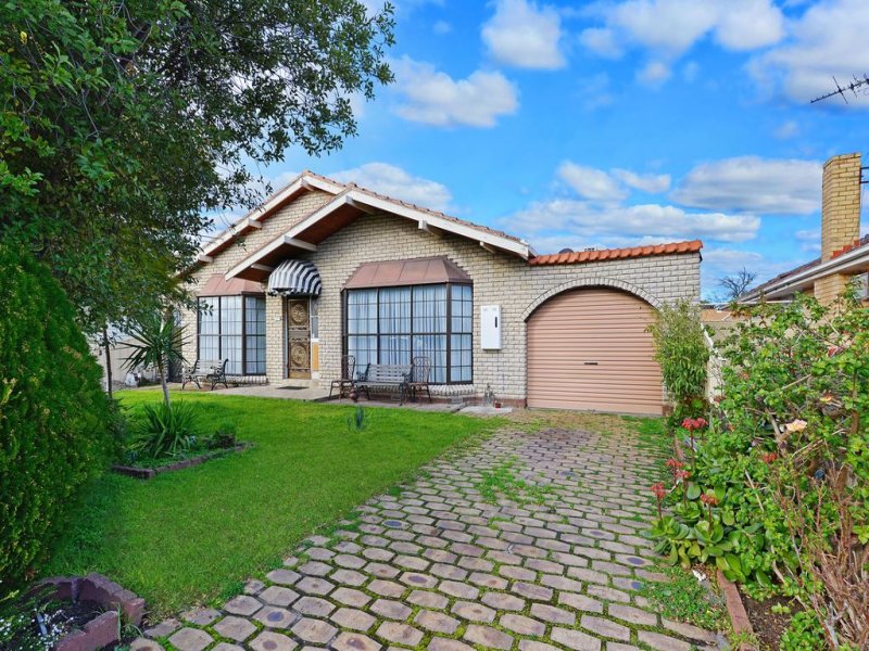 17 Howell Street, Lalor, Vic 3075 Property Details