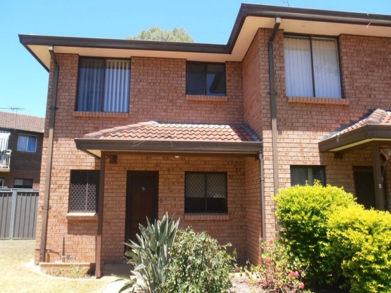 5/92 Minto Road, Minto, NSW 2566 Property Details