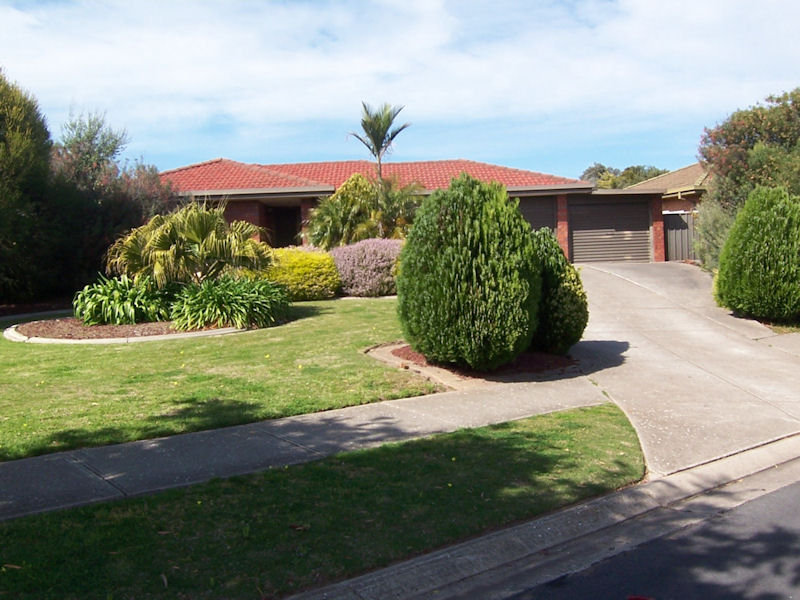 15 Rothschild Street, Woodcroft, SA 5162
