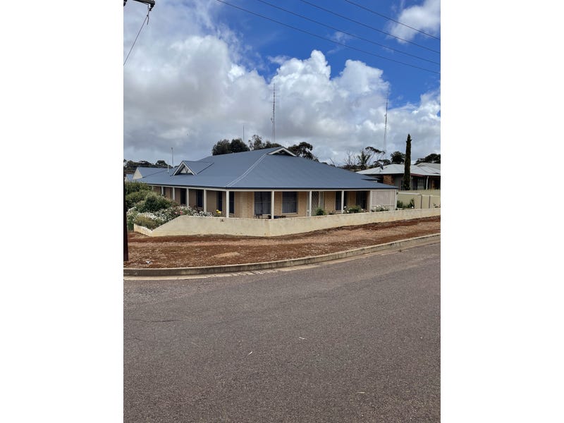 16 Henderson Avenue, Cleve, SA 5640