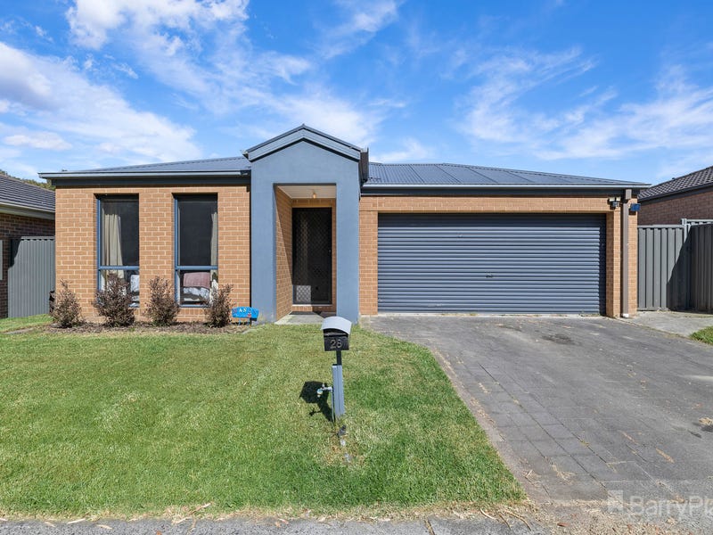 Houses for Sale in Pakenham, VIC 3810 Pg. 5