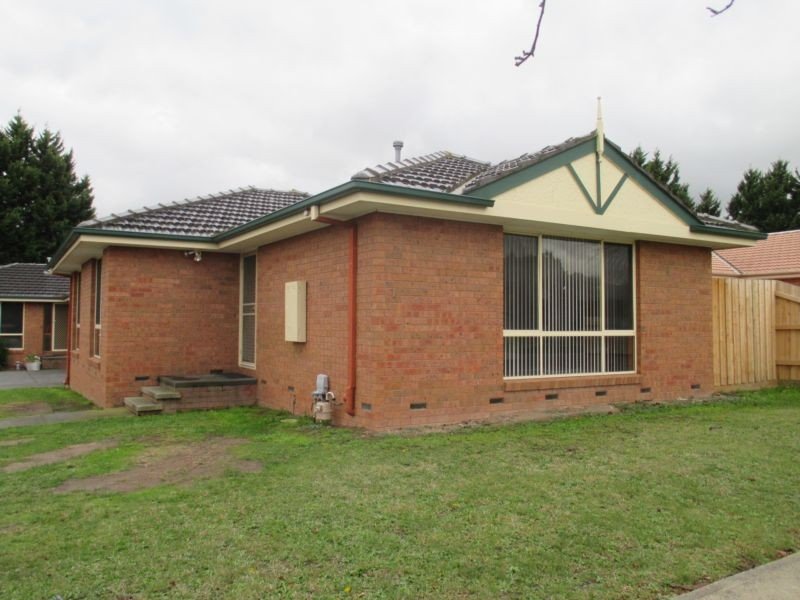 1/4 Bramwell Close, Endeavour Hills, VIC 3802