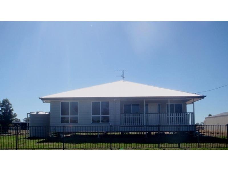 17 Russell Street, Wallumbilla, Qld 4428 Property Details