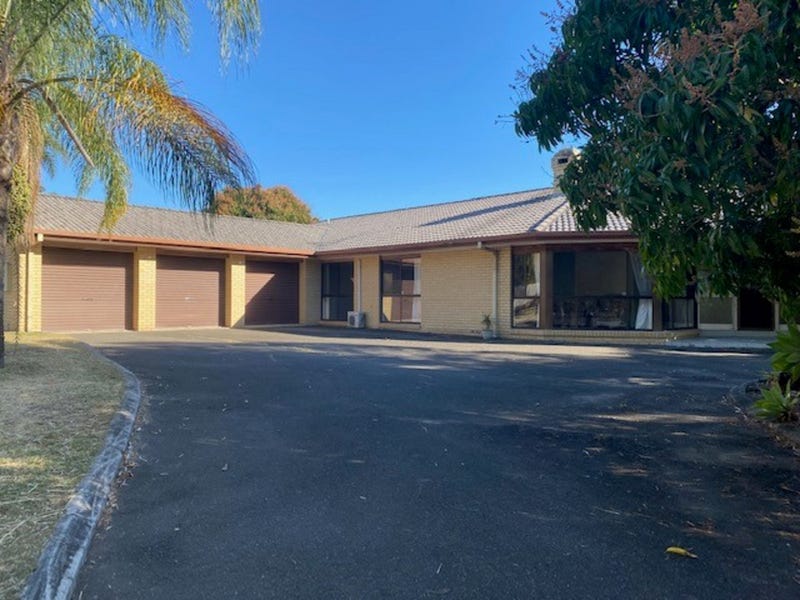 35 Kingsway Drive, Molendinar, QLD 4214