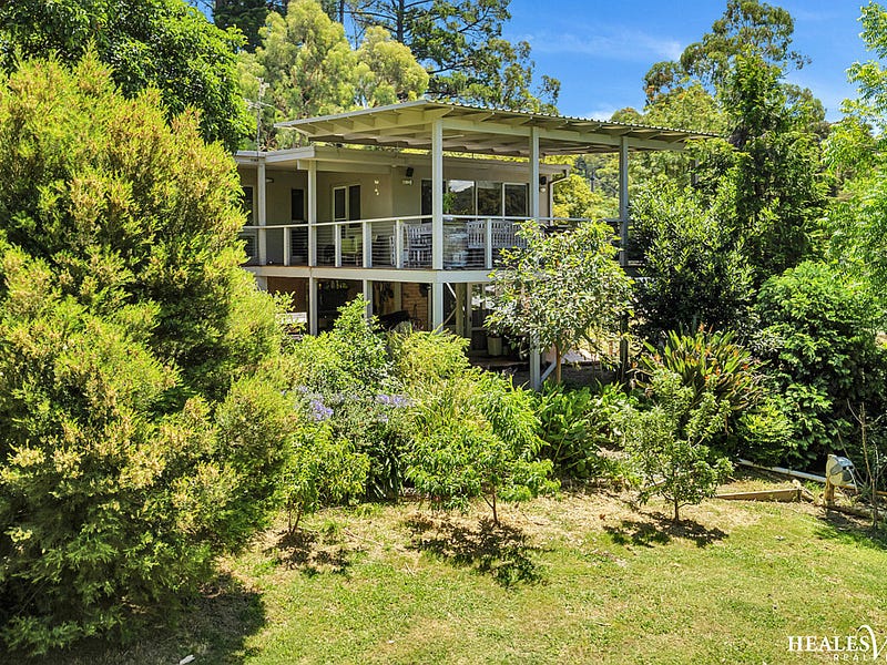 2 Centre Grove, Healesville, Vic 3777 Property Details