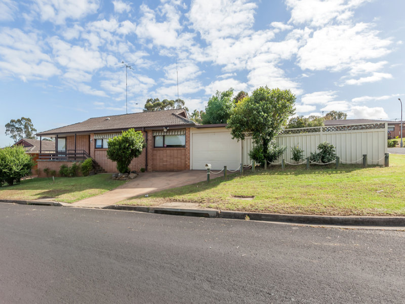 1 Nell Place, Ambarvale, NSW 2560 Property Details