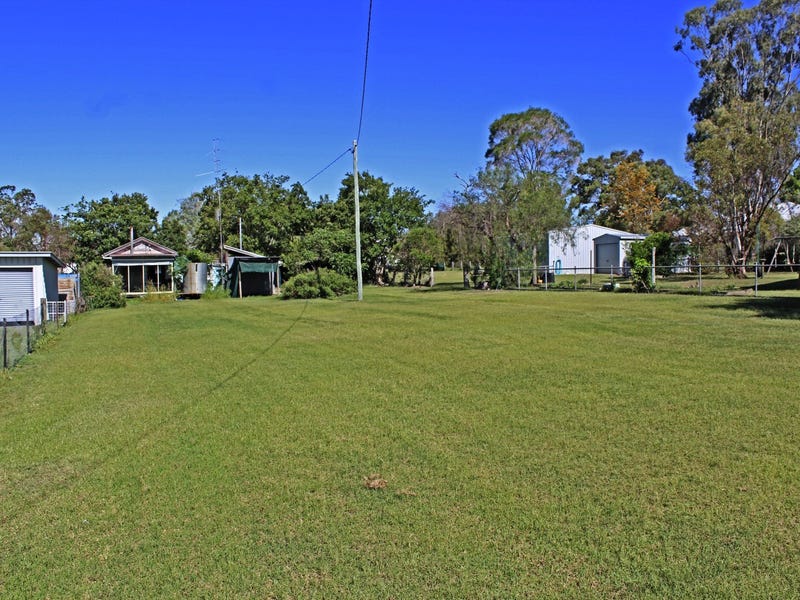 4 William St, Warwick, Qld 4370 Property Details