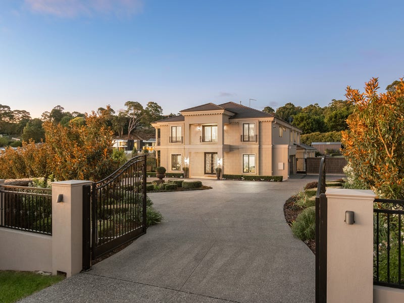 1416 Stylebawn Drive, Berwick, VIC 3806