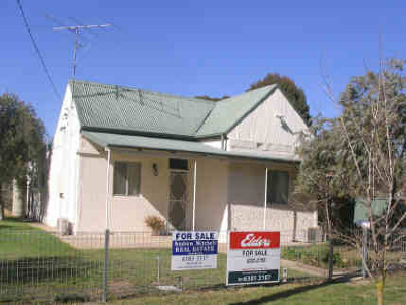 86 Court Street, Boorowa, NSW 2586