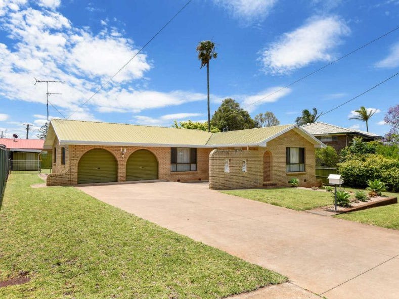 19 Clive Cres, Darling Heights, QLD 4350