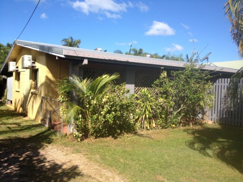 1/6 Holland Street, Wongaling Beach, QLD 4852