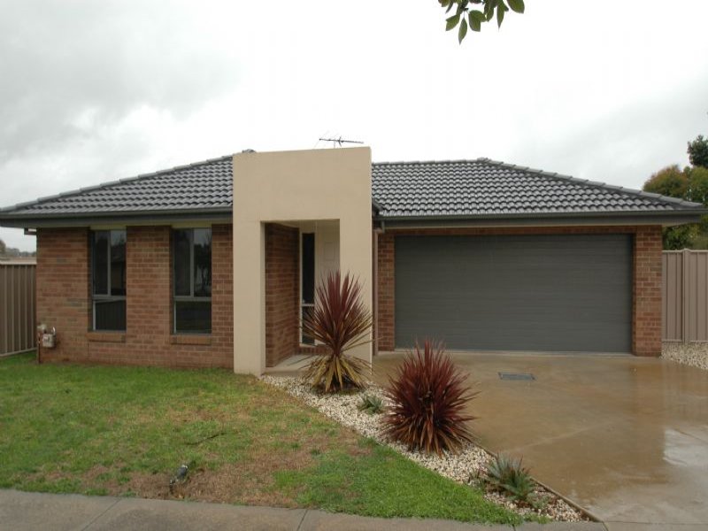 1/14 DUNLOP ST, Wangaratta, Vic 3677 Property Details