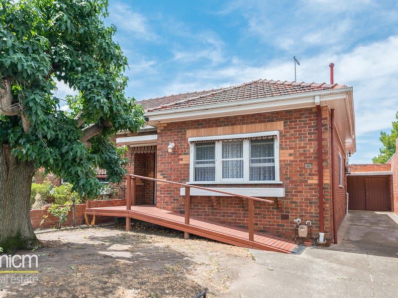 42 Napier Street, Essendon, Vic 3040 House for Sale