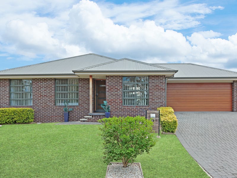 17 Myrtle Crescent, Aberglasslyn, NSW 2320 Property Details