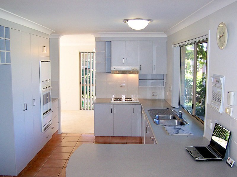 4 Armstrong way HIGHLAND PARK /, Nerang, Qld 4211 Property Details