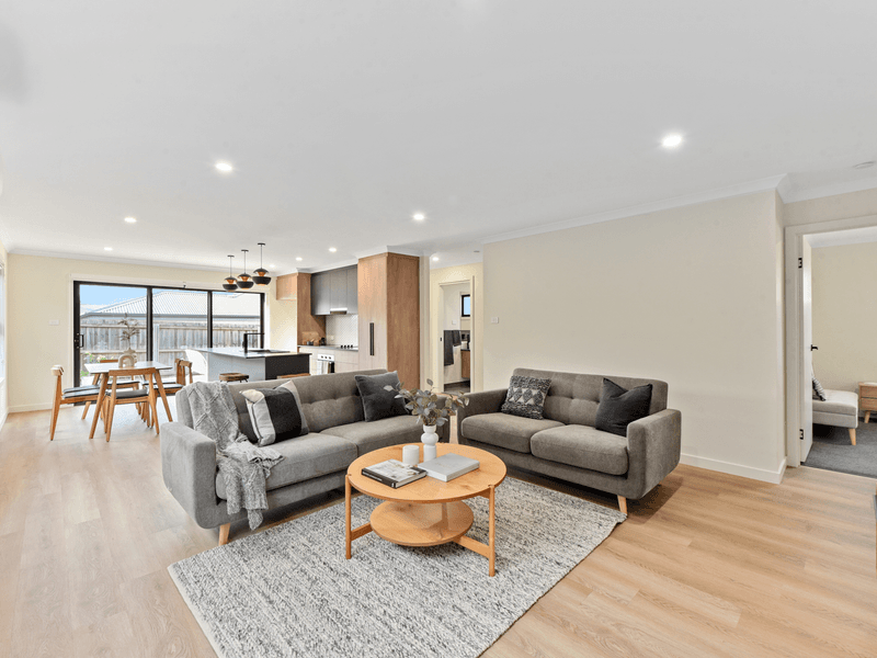 3/55A West Parade, Deloraine, Tas 7304 House for Rent