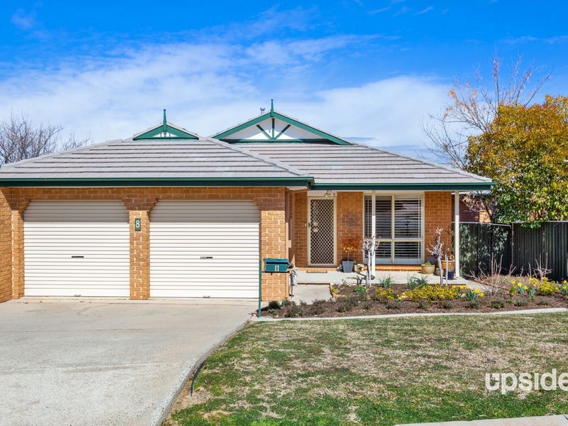 8 Nicolle Place, Monash, ACT 2904 Property Details