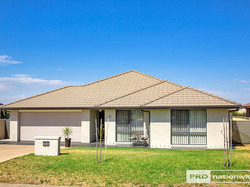 44 Milburn Road, Tamworth, NSW 2340 Property Details