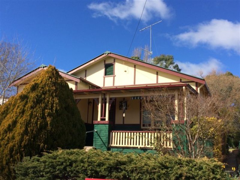 30 Maitland Street, Uralla, NSW 2358 Property Details