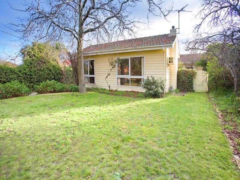 1 Scott Street, Beaumaris, Vic 3193 Property Details