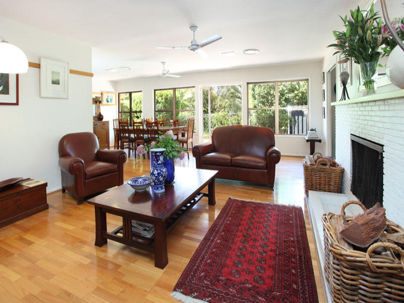 16 Jewel Street, Kenmore, Qld 4069 Property Details