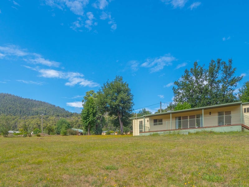 81 Falls Road, Marysville, Vic 3779 Property Details