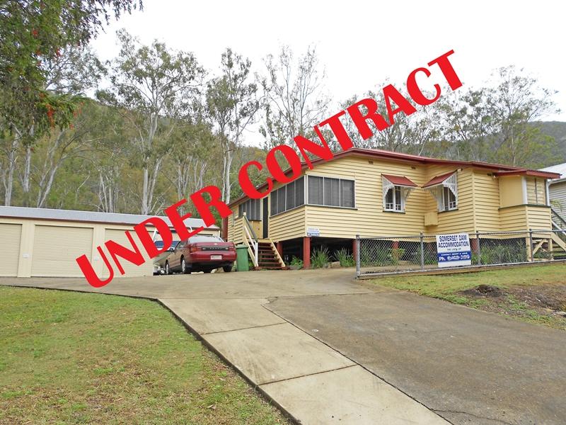 1 King Street, Somerset Dam, QLD 4312