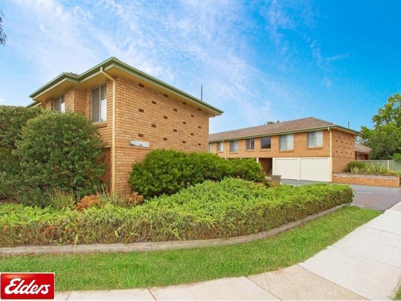 13/2 Donald Road, Queanbeyan, NSW 2620 Property Details