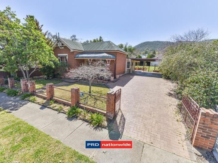 174 Carthage Street, East Tamworth, NSW 2340