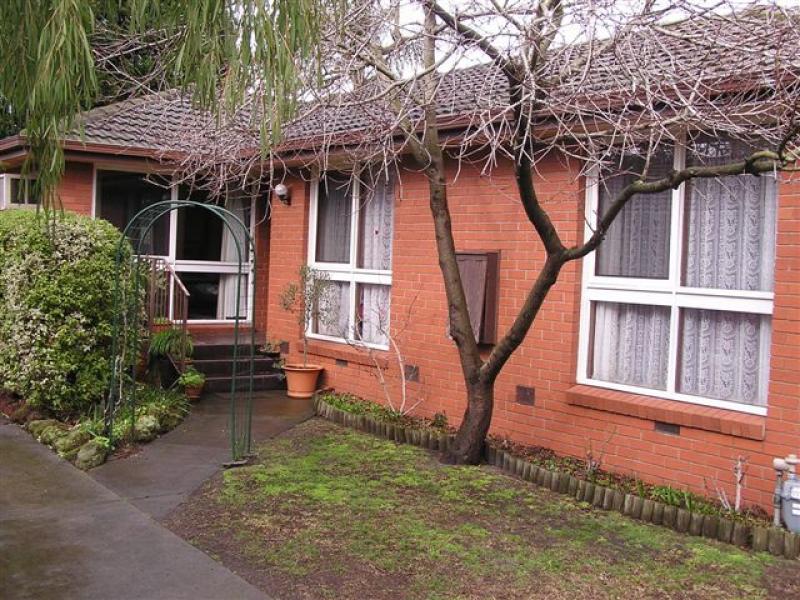 2/10 Melton Avenue, Carnegie, VIC 3163