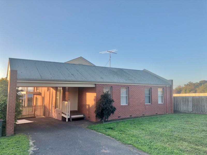 21 Balmoral Gardens, Leopold, VIC 3224