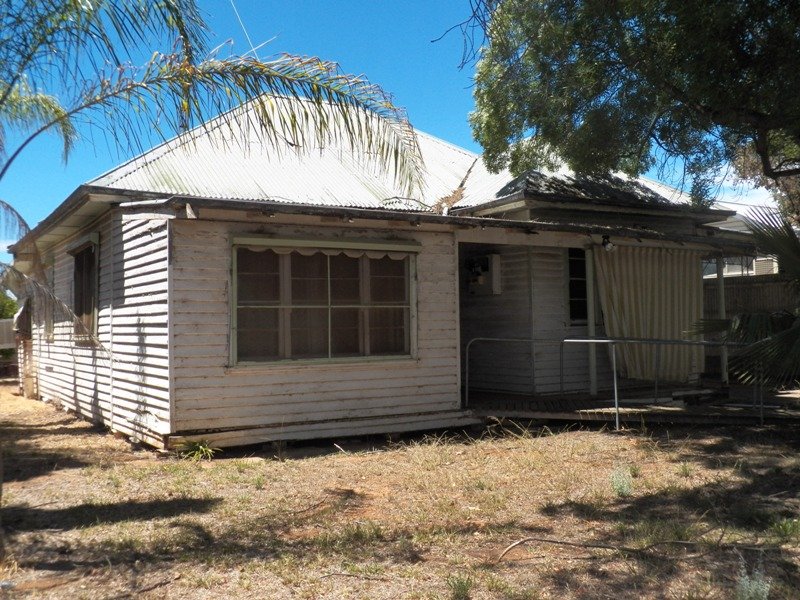 93 Mayall St, Balranald, NSW 2715 - Property Details