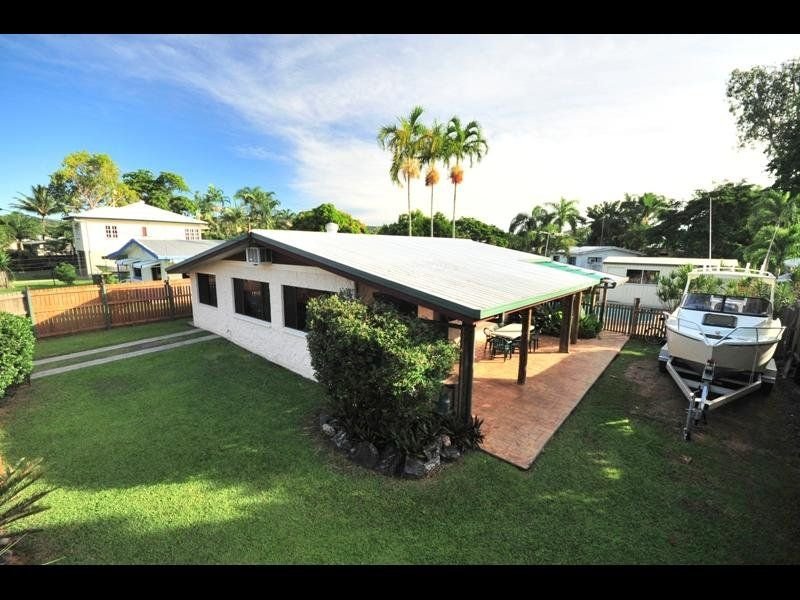 8486 Swallow Street, Mooroobool, Qld 4870 Property Details