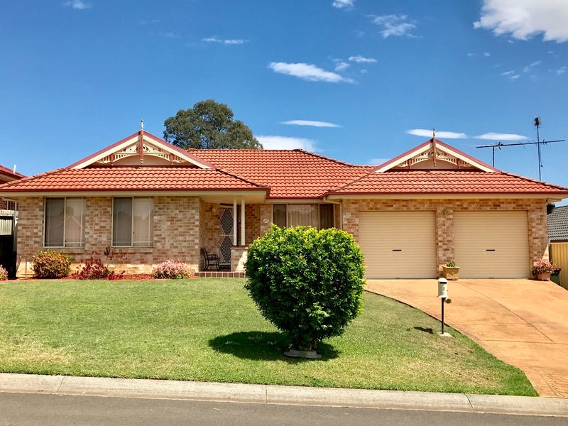 7 Stead Place, Casula, NSW 2170 Property Details