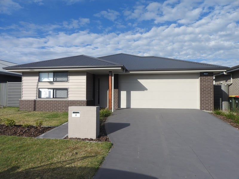 8 Foxtail Street, Fern Bay, NSW 2295