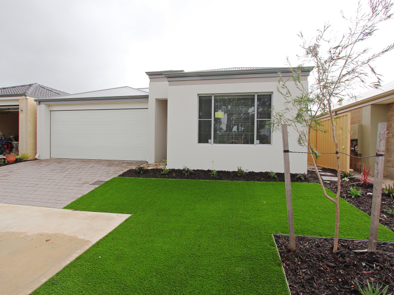 15 Sunridge Close, Caversham, WA 6055