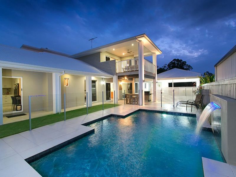 8 Bisley Place, Wakerley, Qld 4154 Property Details