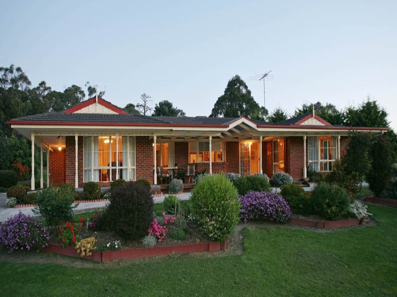 211 Army Road, Pakenham, VIC 3810