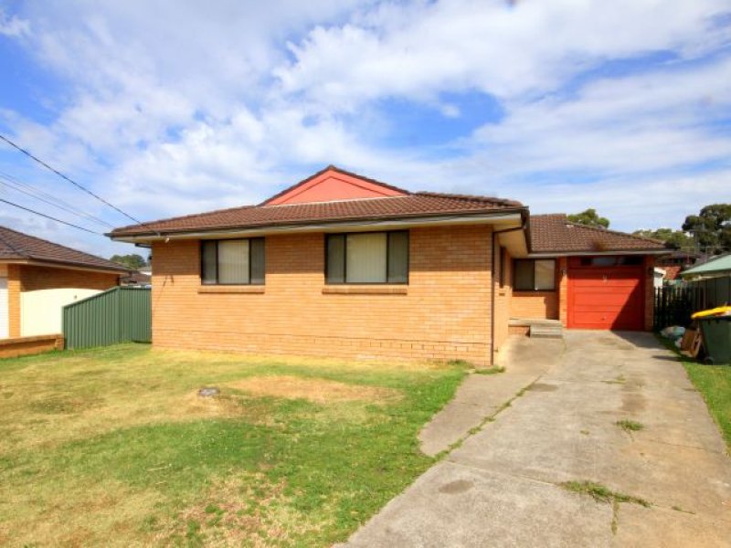 9 Kurrajong Avenue, Hall, NSW 2198