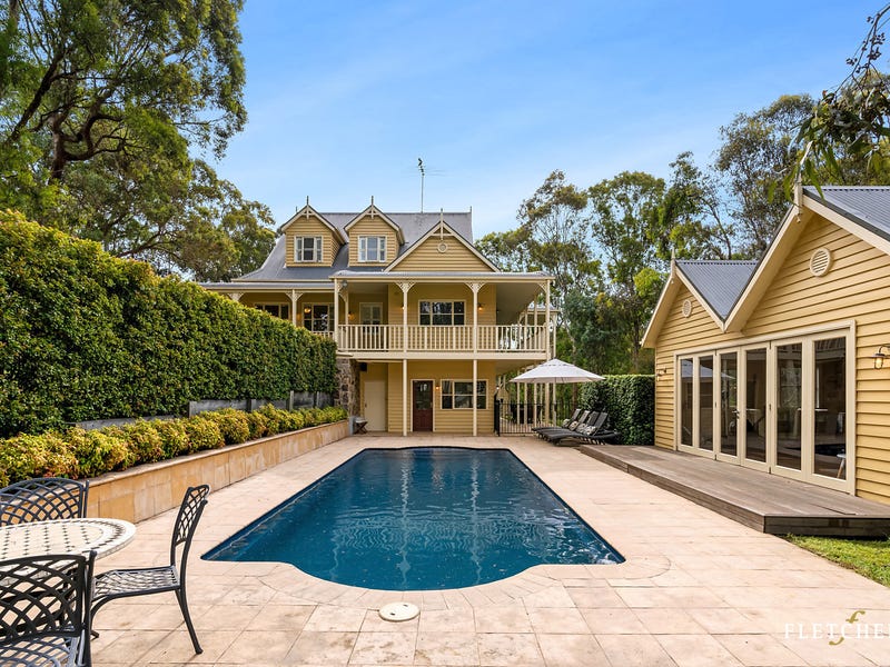 18 Amersham Drive, Warrandyte, VIC 3113