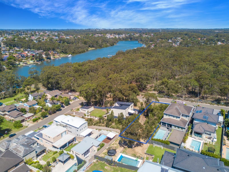 16 River Heights Road, Pleasure Point, NSW 2172