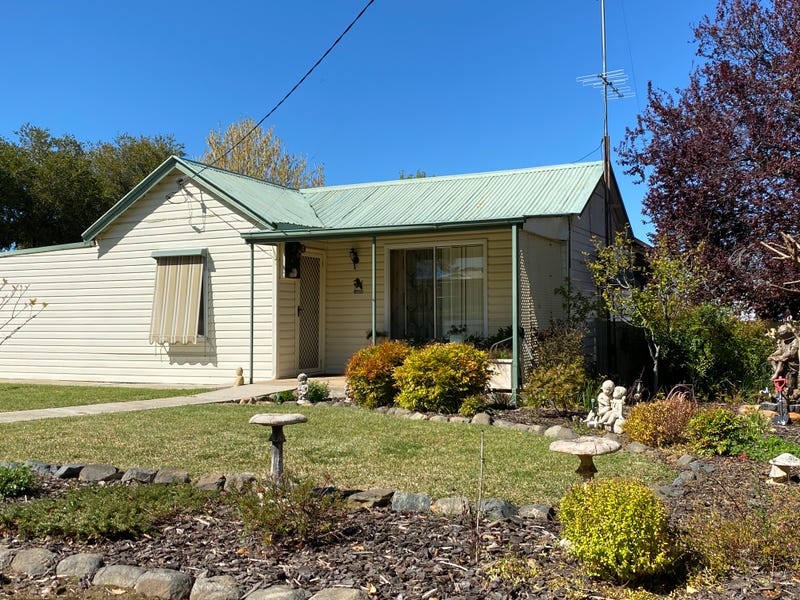 27 Hayes Street, Henty, NSW 2658 - Property Details